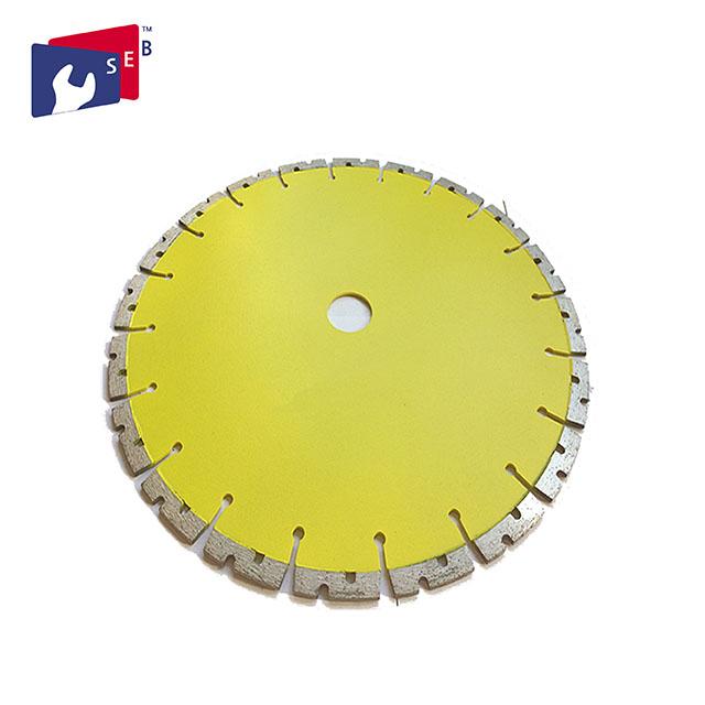 Yellow Diamond Saw Blades , Diamond Disc Cutter Blades High Frequency Welded