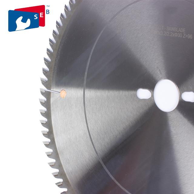 Professional Diamond Cutting Disc 65Mn / 75Cr1 Body Material Easy To Use