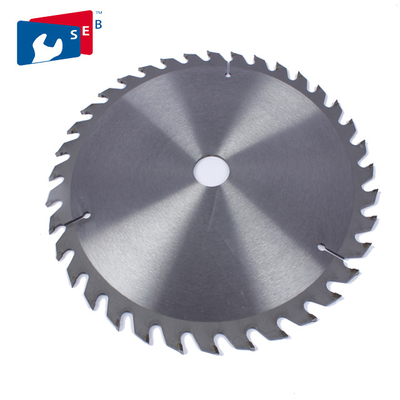China Carbide Circular Saw Blade 210mm x 30mm with Thin Kerf for Solid Wood supplier